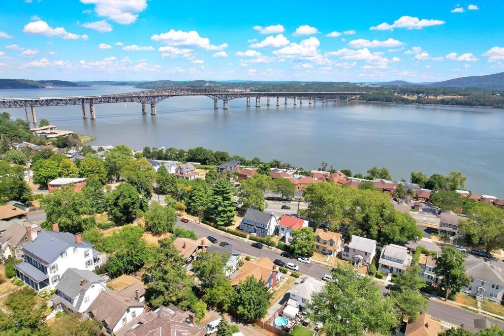Midcentury Mod Suite, Hudson River/Mt Beacon Views 纽堡 外观 照片