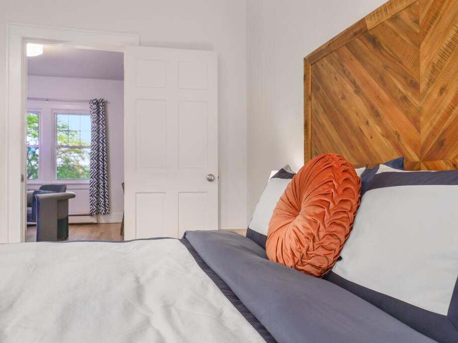 Midcentury Mod Suite, Hudson River/Mt Beacon Views 纽堡 外观 照片